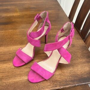 Beautiful shoes. Wearer only twice.